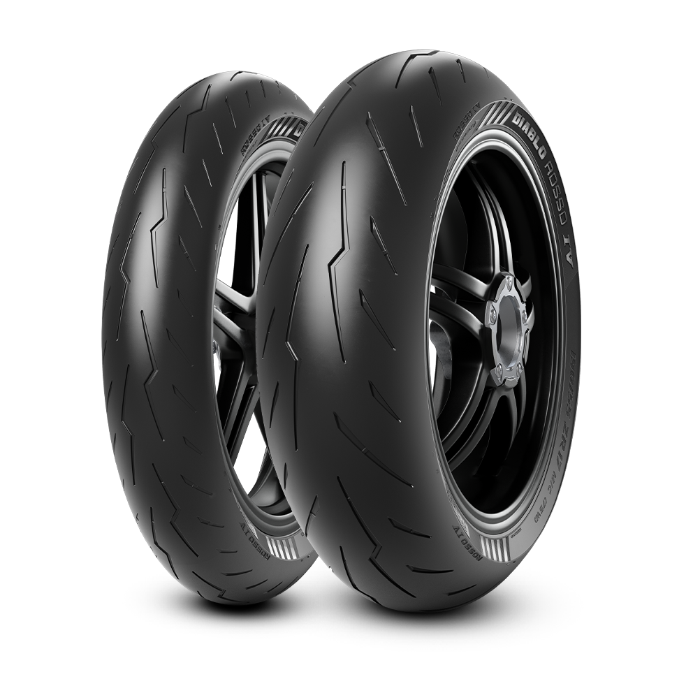 Pirelli Diablo Rosso 4 Combo - 120/70-17 & 200/55-17